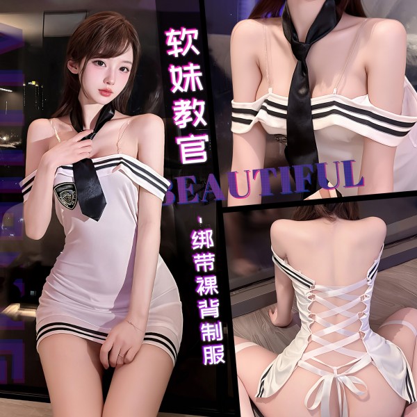 霏慕 一字肩绑带裸臀教官制服6413